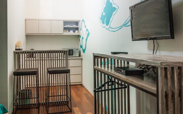 Nau Here Hostel