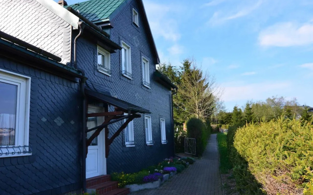 Forest Escape With Garden