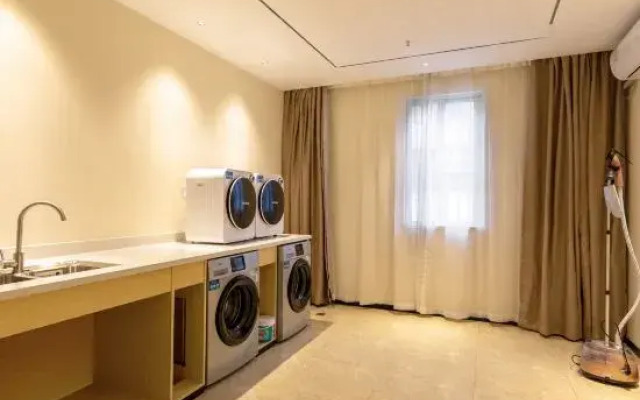 City Comfort Inn