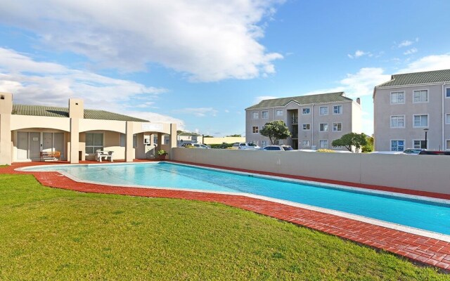 Big Bay Beach Club G16