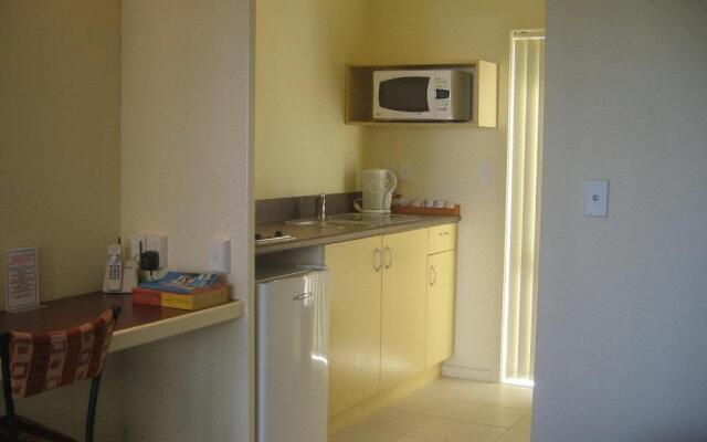 Shortland Court Motel