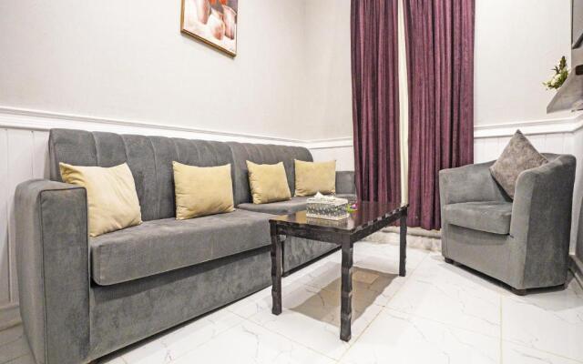 Oyo 649 Al Thuraya Palace Apartments