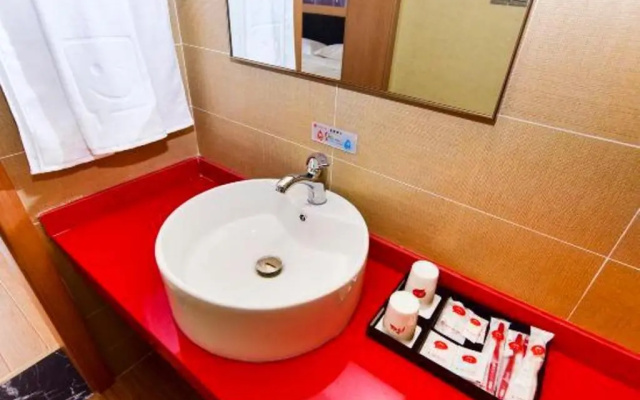 Thank Inn Plus Hotel Qingdao Huangdao District Weike Yunhai City – Bathroom – Qingdao