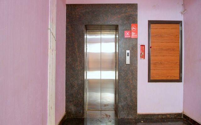 Capital O 13489 Garuda Comforts