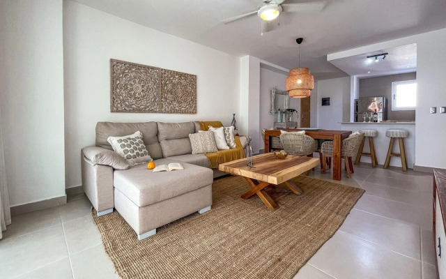 Beautiful Condo Just Steps Away From the Beach