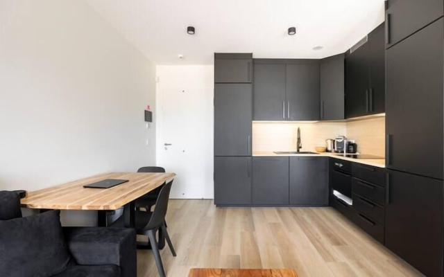 Modern Studio PwC Deloitte in Cloche dOr
