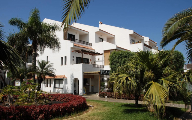Apartamentos HG Cristian Sur