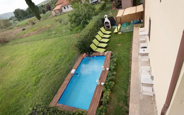 Villa in Italy With Private Garden Retreat