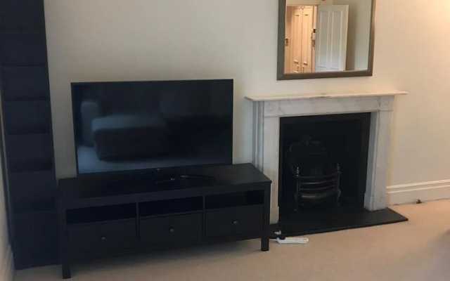 Beautiful one bedroom in Kensington