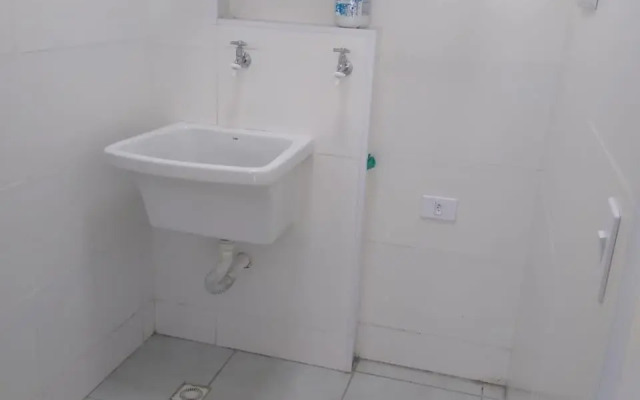 Ubatuba - Apartamento com Churrasqueira e Piscina