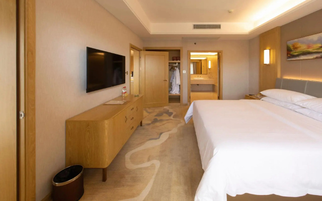 Vienna International Hotel (Zhongshan Lihe Plaza Xingzhong Road store)