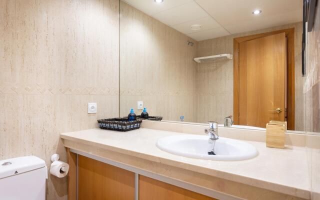 Home2Book Executive & Design Las Torres