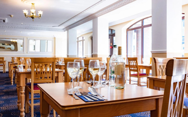 The Caledonian Tower Hotel