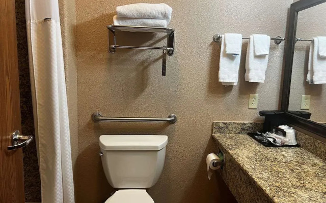 Baymont Inn & Suites Cuero