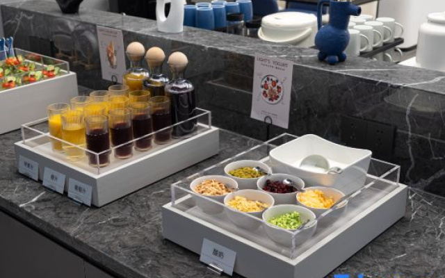 Atour Light Xiamen Railway Station Hubin East Metro Station – Meal – Xiamen