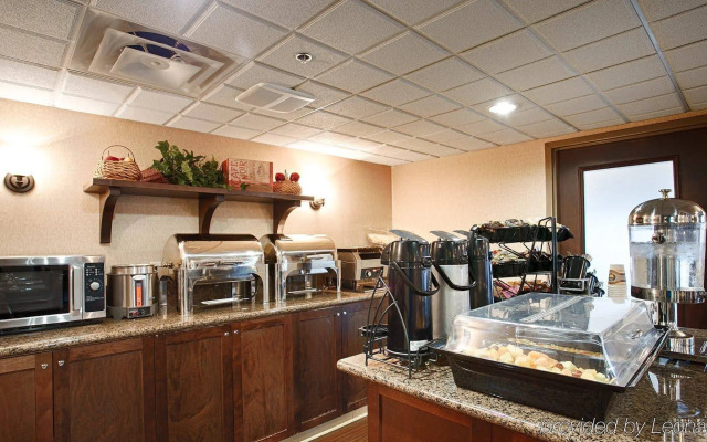 Best Western Plus Banff International Lodge