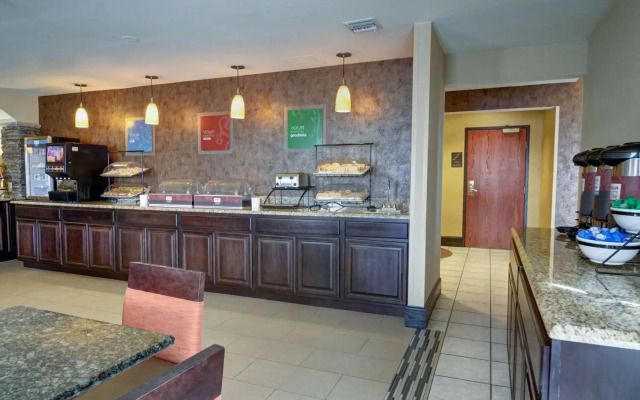 Comfort Inn & Suites Amarillo West near Medical Center