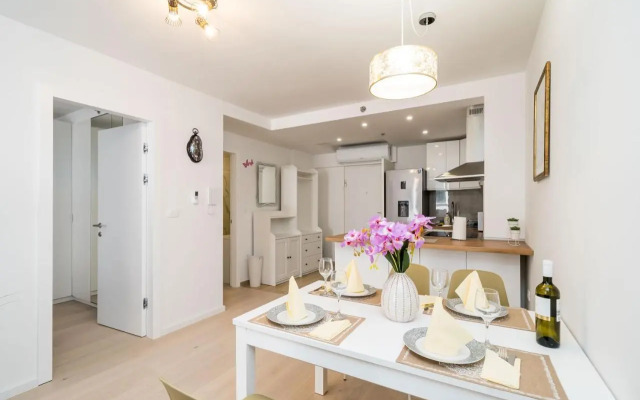 M&P- Lovely 1-bedroom condo with free parking