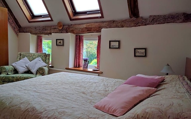 Manor Barn House