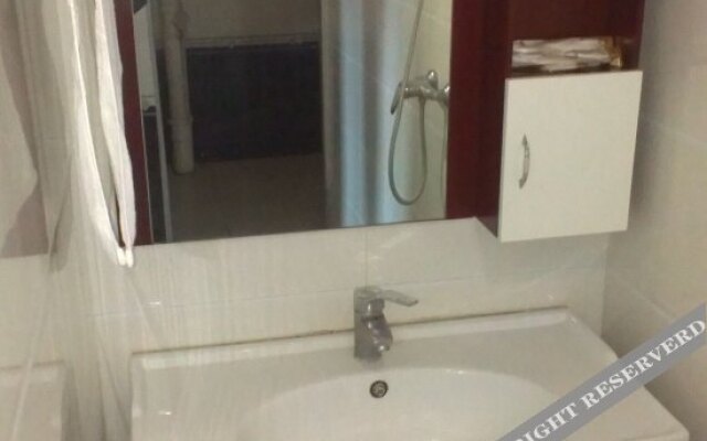 Yakun Business Hotel