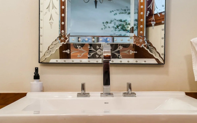 Refúgio de Alto Padrão na Granja Viana