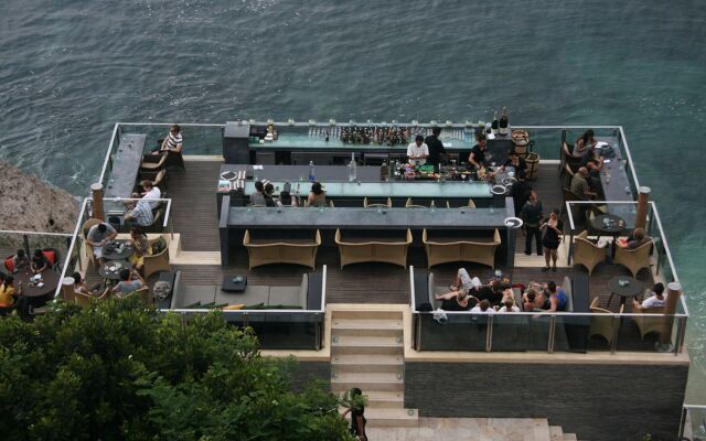 Luxury Apartment at AYANA Residences