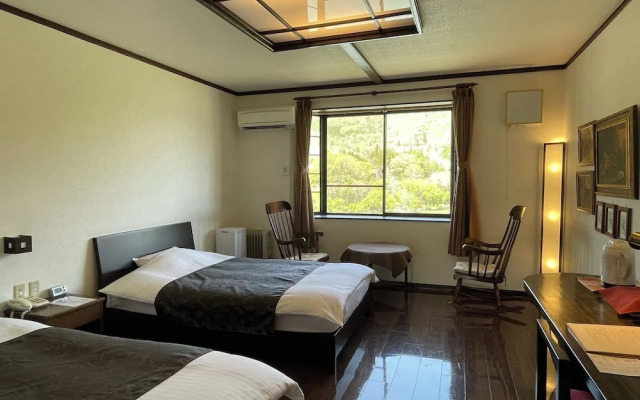 Hotel Hakuryuko Resort