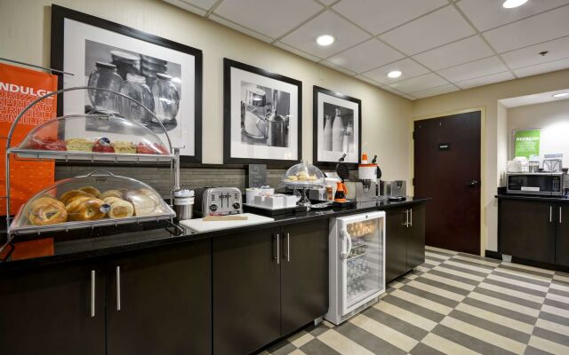Hampton Inn Detroit/Northville