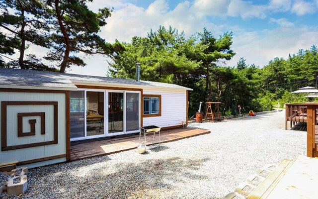 Daebudo (Yeongheungdo) Sol Maru Pension