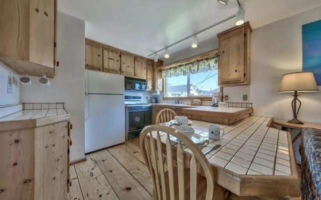 Silver Maple Inn