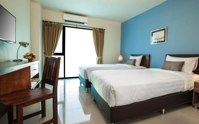 WE Valley Hotel