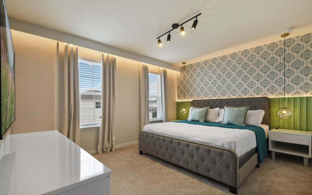 Extraordinary 10br Private Pool Spa Near Disney