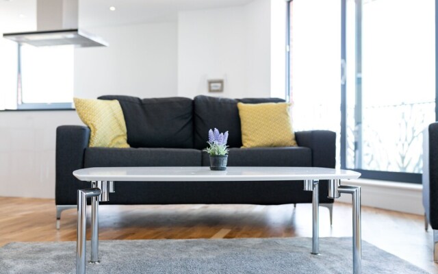 London Riverview - Canary Wharf - Excel