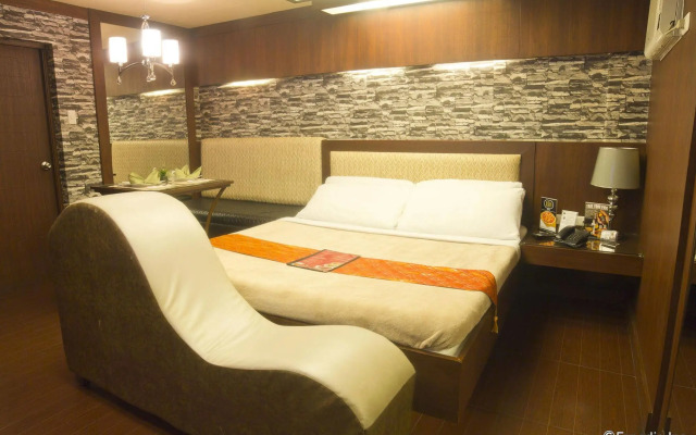 Victoria Court Las Piñas