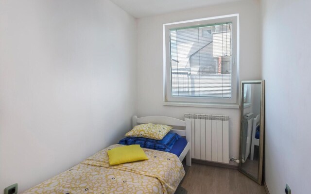 Stunning Apartment in Fazana With Wifi and 3 Bedrooms