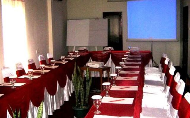 Grand Sirao Hotel