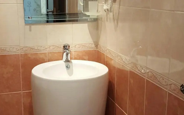 Friend`s House Hotel