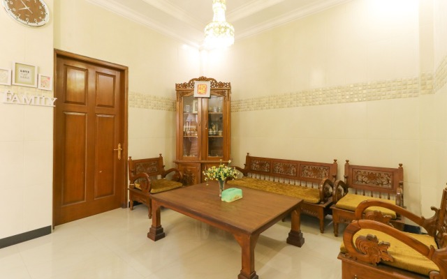 Batu Villa and Residence By Pinky