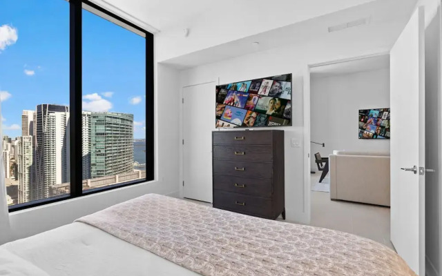 Exclusive 48th Floor Condo in Miami