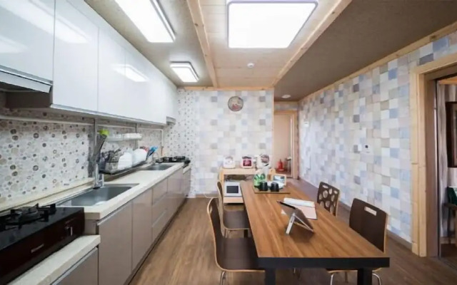 Red Windmill Pension