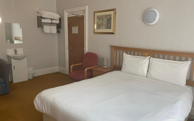 Redwings Lodge Baldock