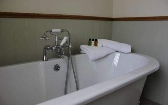 The Golden Pheasant Hotel