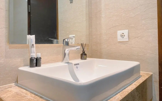 Wonderful And Homey 2Br Apartment At Menteng Park