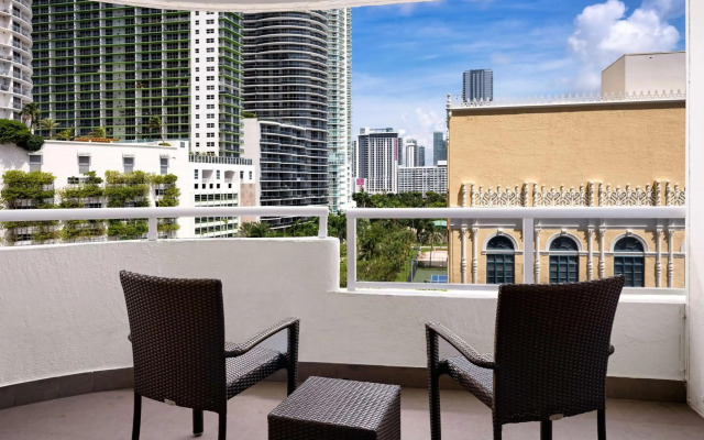 DoubleTree by Hilton Grand Hotel Biscayne Bay