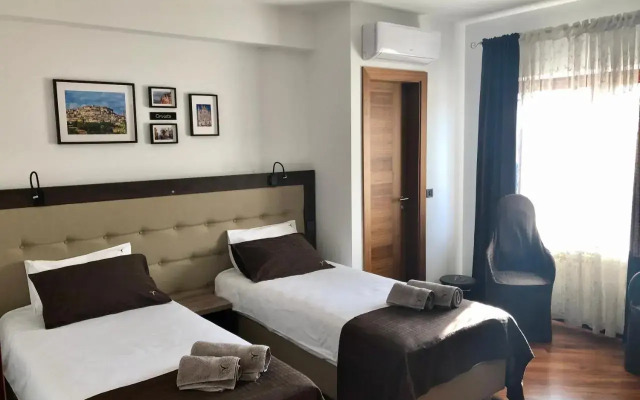 Volare Suites