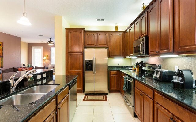 Comfortable Vacation Apartment 266643