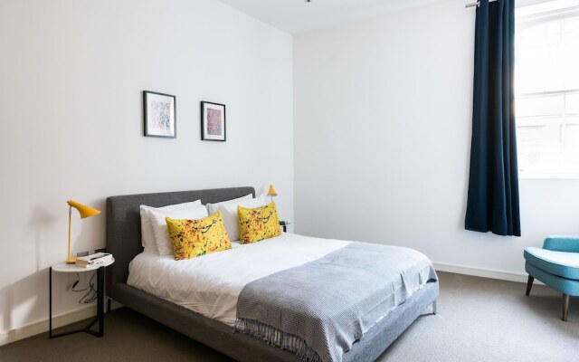 Stylish 2BR Flat Right Next to the Tate Modern