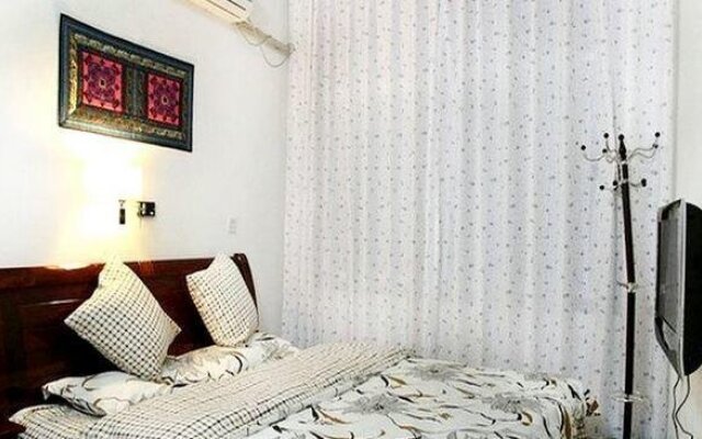 Fenghuang Border International Youth Hostel