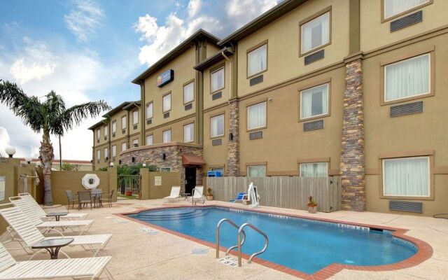 Comfort Inn & Suites Donna Near I-2