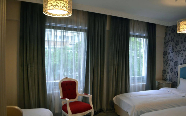 Ixir Hotel